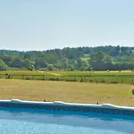 Сasa de vacaciones Stunning Home In Payzac *