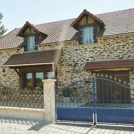 Stunning Home In Payzac