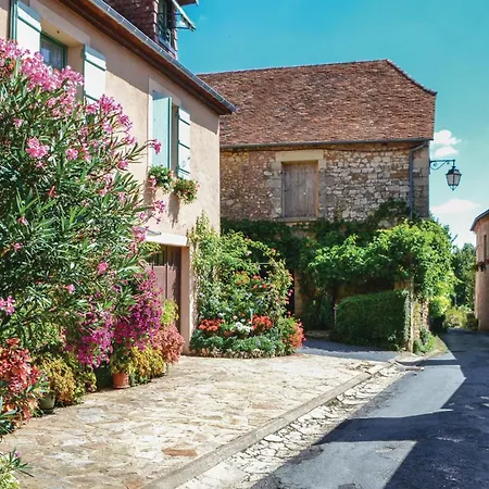 Сasa de vacaciones Stunning Home In Payzac Payzac (Dordogne)